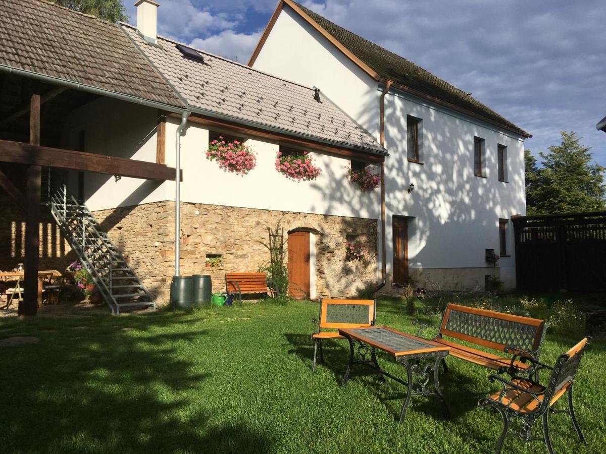 Apartman Na Vrsku Klenovice  Екстериор снимка