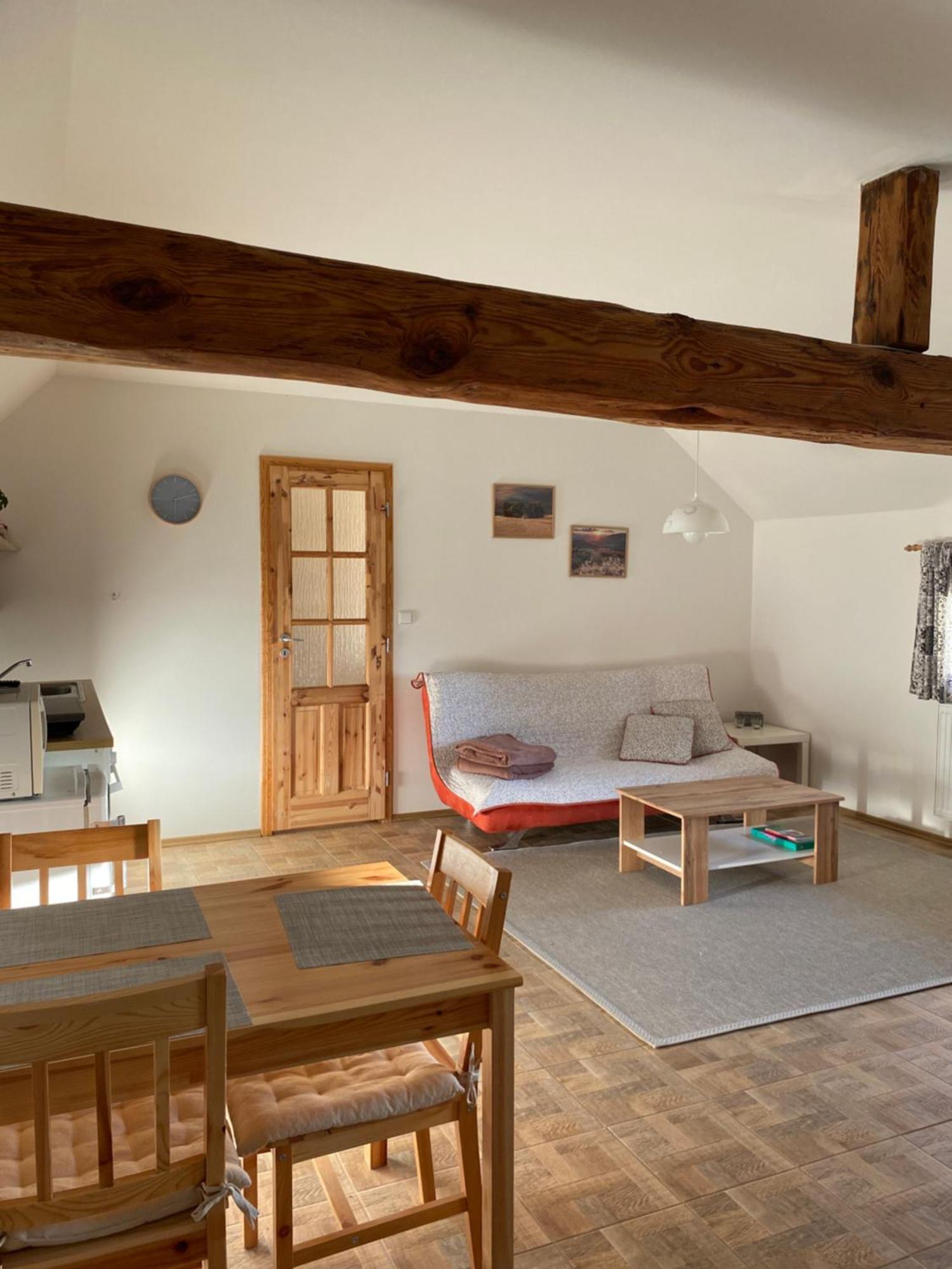 Apartman Na Vrsku Klenovice  Екстериор снимка