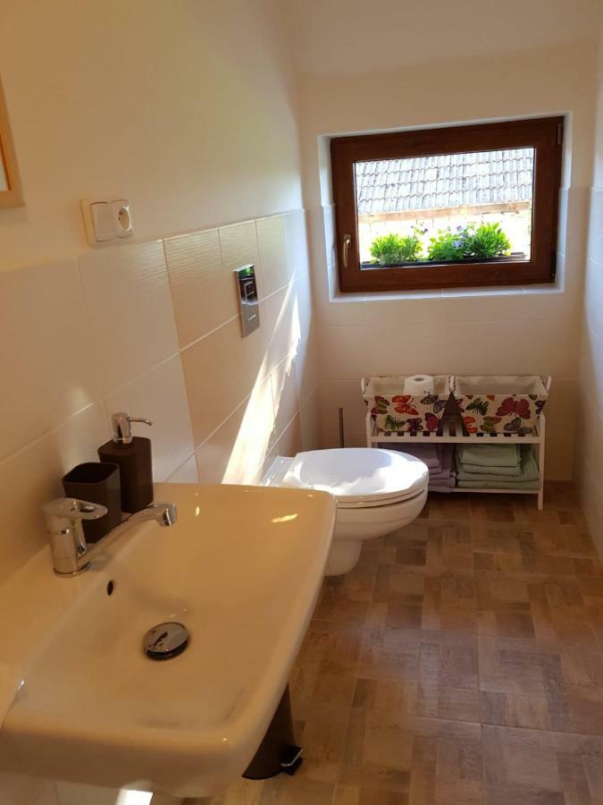 Apartman Na Vrsku Klenovice  Екстериор снимка